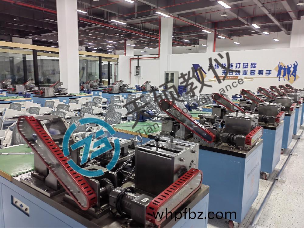 裝配鉗(qian)工(gong)實訓(xun)室