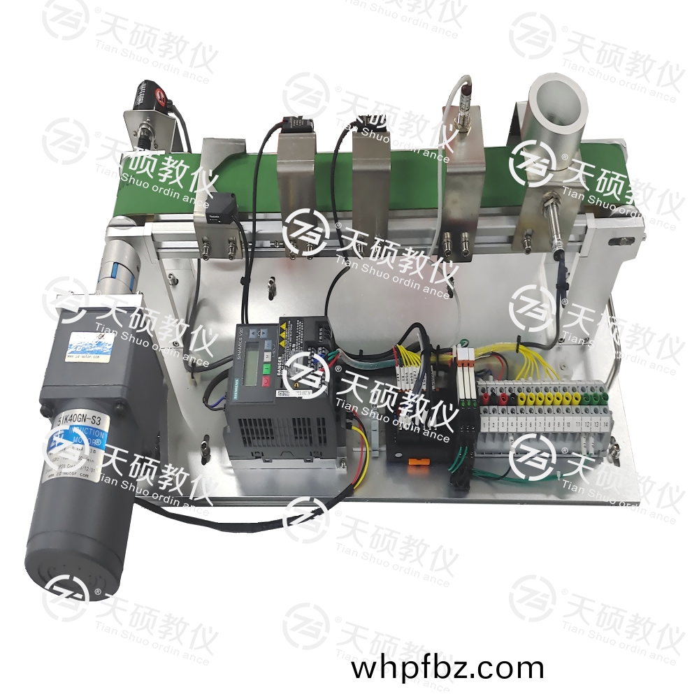 智能物(wu)料分揀(jian)實訓(xun)係統(分(fen)揀(jian))